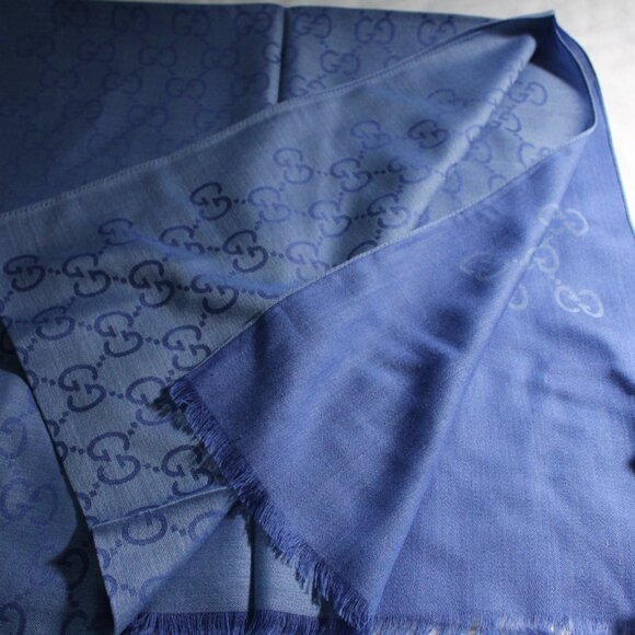 NWT GUCCI Blue Periwinkle Jacquard GG Wool Silk Scarf Unisex - Picture 7 of 7